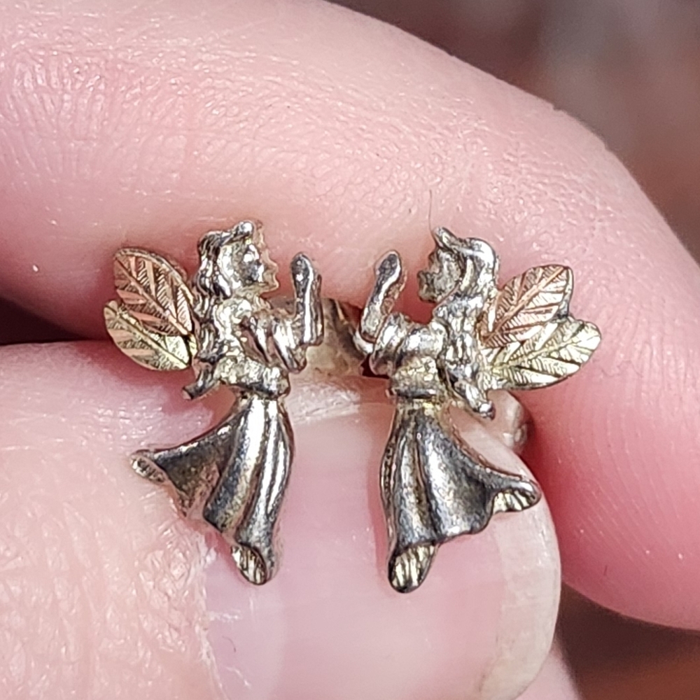Coleman Black Hills Gold 12k Leaves on Sterling Silver Angel Stud Earrings